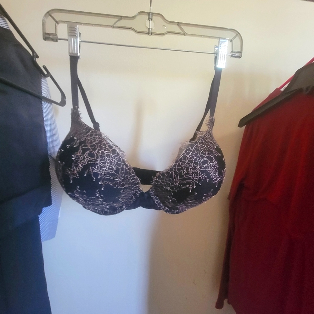 Victoria secret add 2 cups bra. 38c
